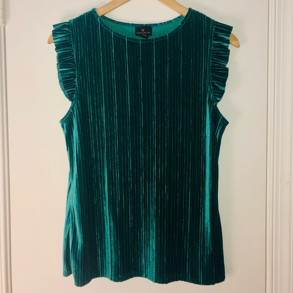 Women’s sleeveless blouse